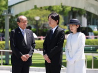 7月23日(水曜日)秋篠宮皇嗣同妃両殿下の広島平和都市記念碑御供花の御先導