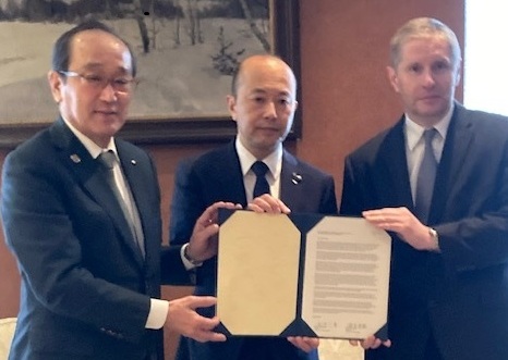 写真：ロシア大使