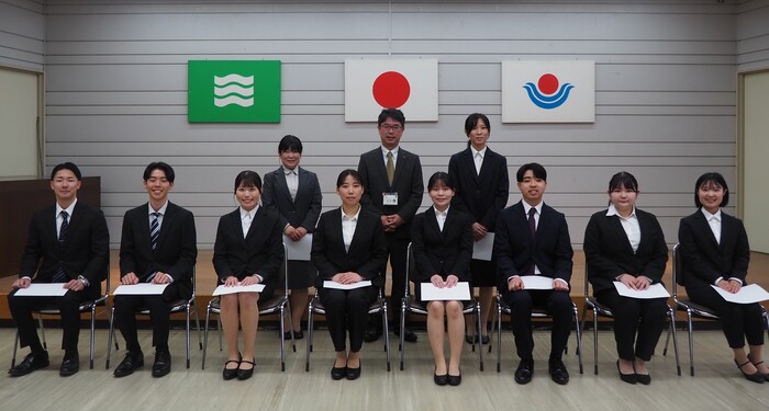 写真:区長・新規採用職員