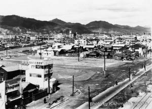 写真:1953年2月に中国電力ビル屋上から北を望む風景