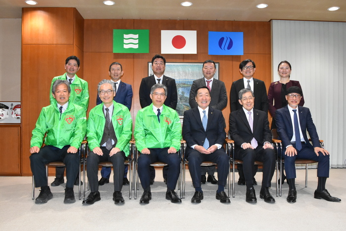 写真：広島西ロータリークラブ　集合写真