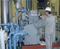 写真：設備の点検
