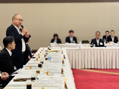 総会の様子