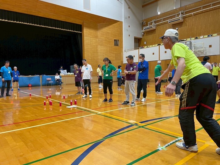 写真：軽スポーツ交流会の様子