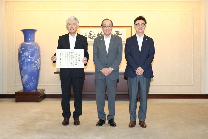 写真：表彰式の様子（富士企業株式会社様）
