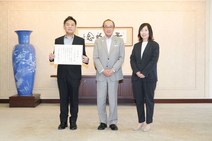 写真：表彰式の様子（株式会社田村建設様）