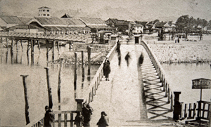 写真：明治初期の相生橋風景