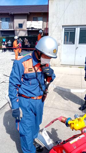写真：可搬ポンプ取扱い訓練の様子7