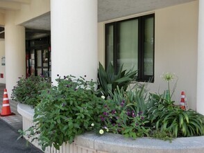 安東公民館のプランターの写真