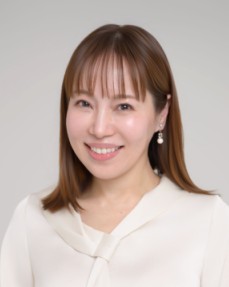 岸 真弓（写真）