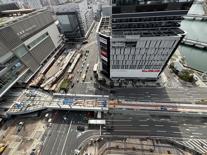 広島駅前交差点付近の写真