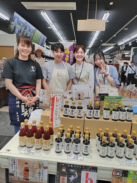 写真：昨年の店頭販売2