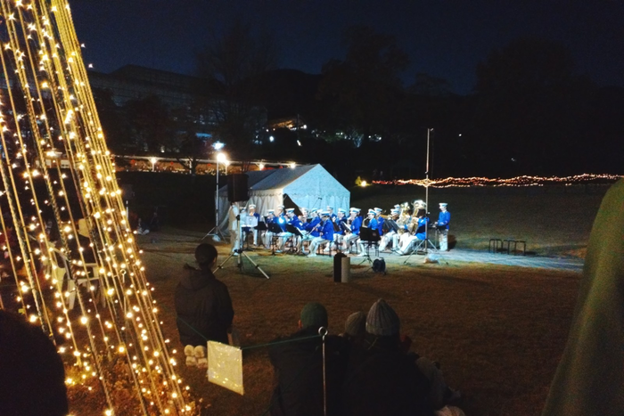 写真：花と光のページェント（夜間開園）2