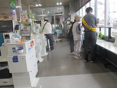 写真：店頭キャンペーンの様子1