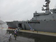 写真：大型輸送艦おおすみ