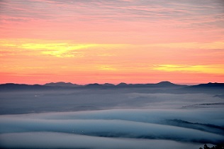 高谷山
