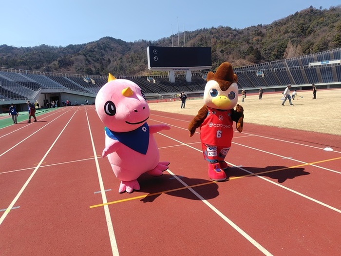 あみゴン、モヒカンアビィ　50m走測定