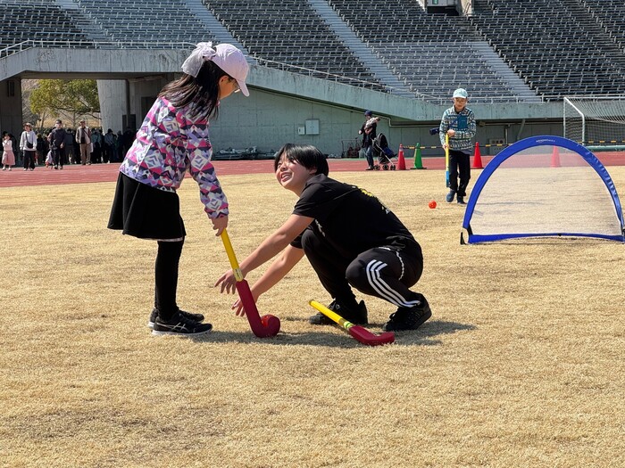ウォーキングホッケー（大学生とこども）