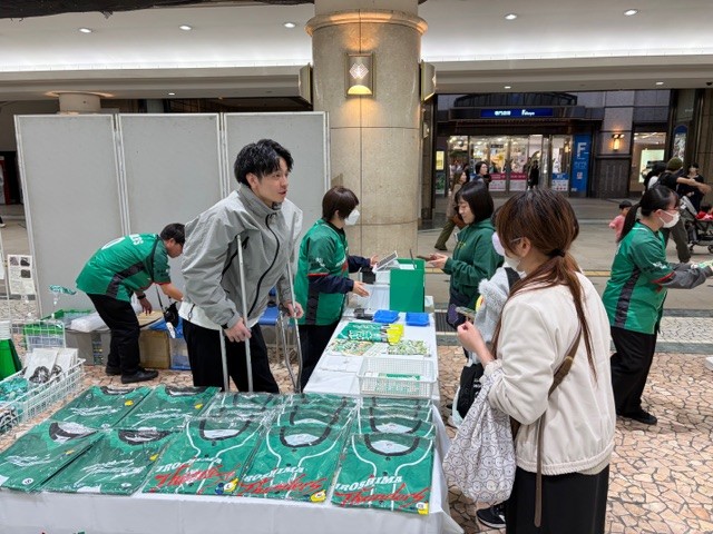 広島サンダーズ パブリックビューイング 物販写真(井上選手)