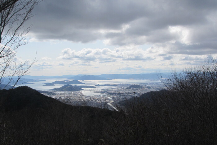 鉾取山憩の森憩の広場