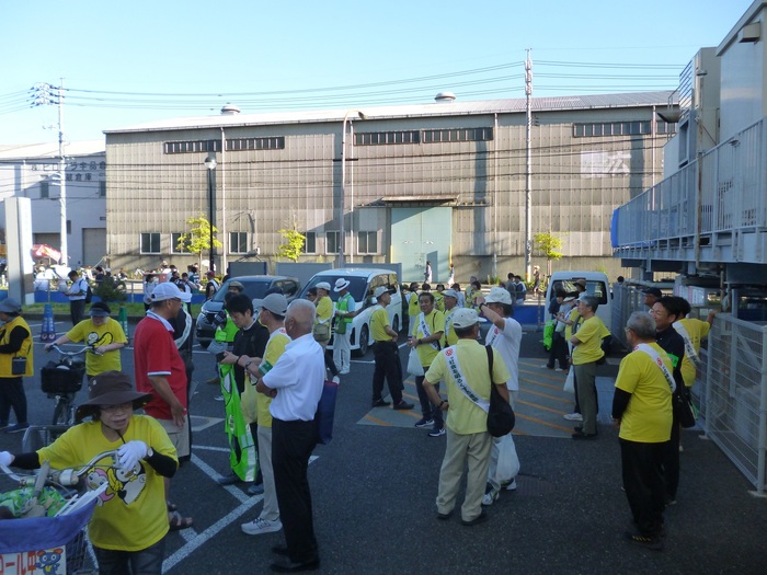 写真:花火大会パトロールの様子