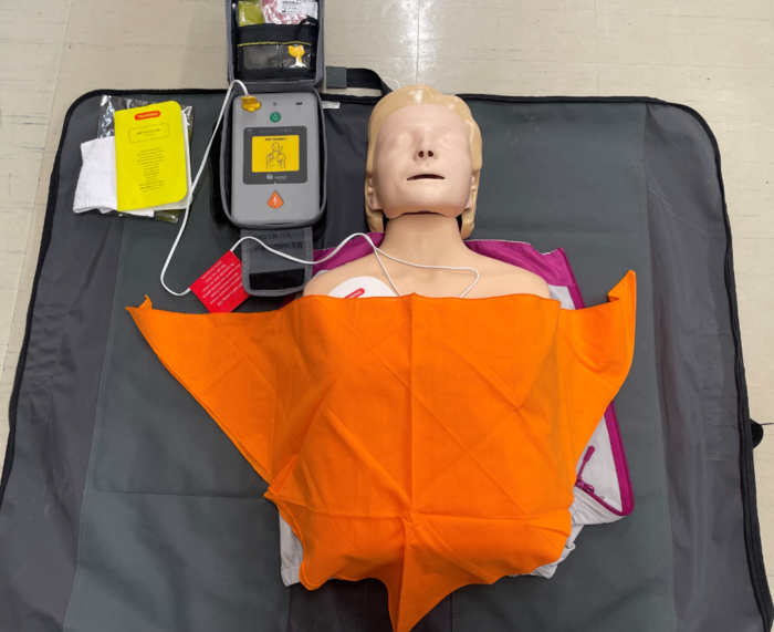 AED三角巾の使用方法について