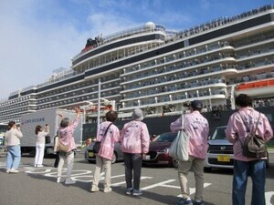写真：佐伯区おもてなし隊活動（五日市埠頭）