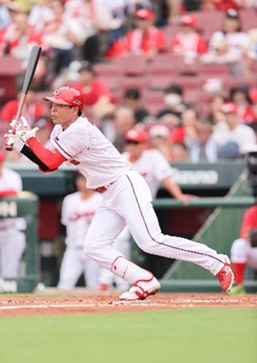 写真:秋山翔吾選手