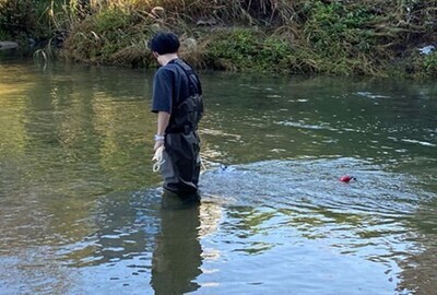 マイクロプラスチック採取風景