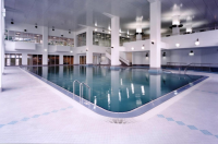 写真：クアハウス湯の山　温泉プール