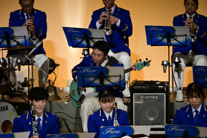 第2部最後の曲は シング・シング・シング を演奏しました。