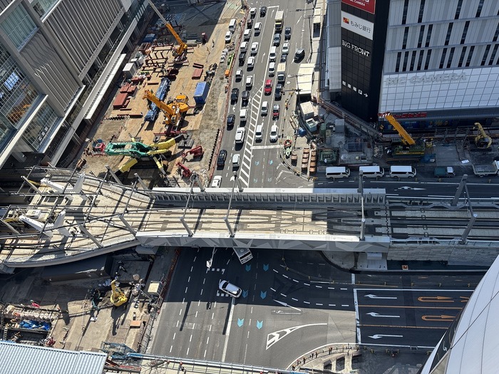 広島駅前交差点付近の写真