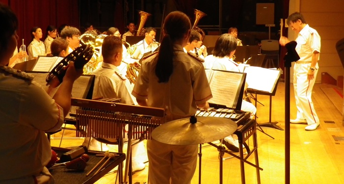 写真：こども音楽会「ファイヤーバンド・ふれあいコンサート」