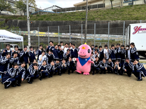沼田高校吹奏楽部のみなさんとの集合写真