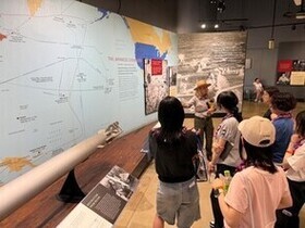 ビジターセンター内のギャラリーでの様子
