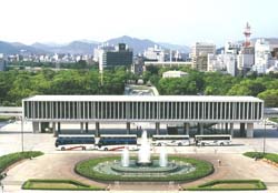 広島平和記念資料館の画像