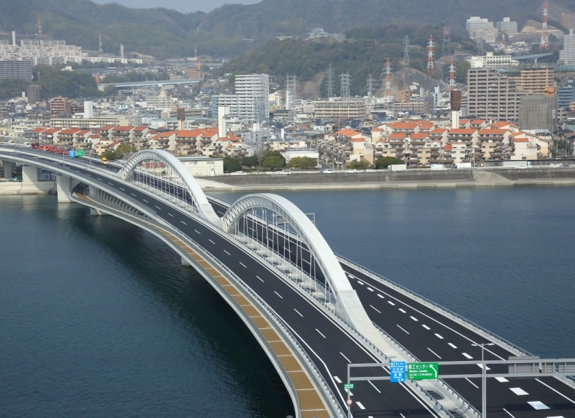 太田川大橋(広島南道路)と(平成25年度完成)の画像