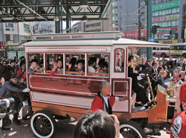 日本最初の国産バス復元と活用(まちづくり活動部門)の画像1