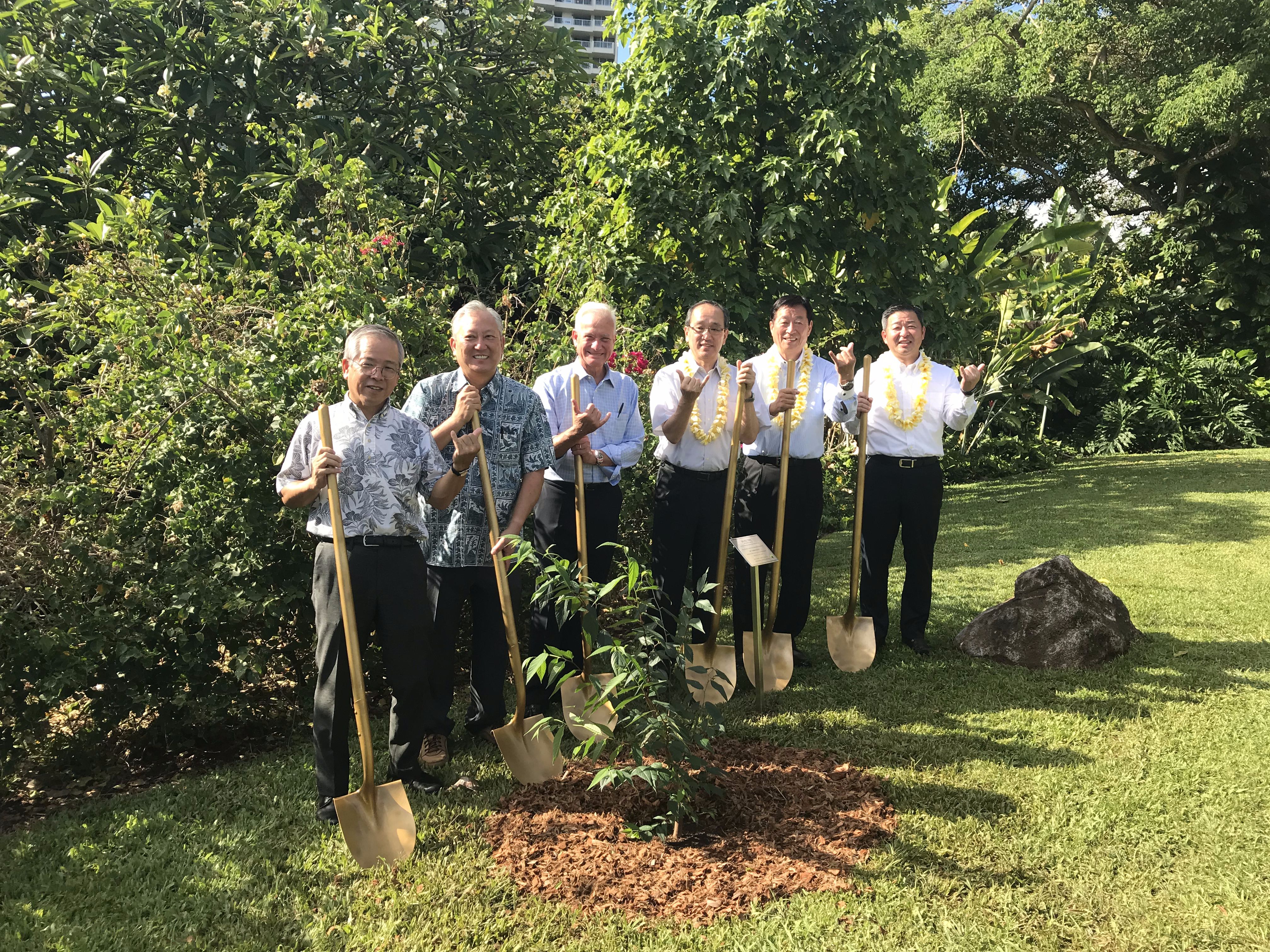 姉妹都市提携60周年記念被爆樹木植樹式の写真（2019年7月）
