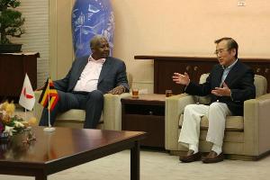 ウガンダ外務大臣市長訪問