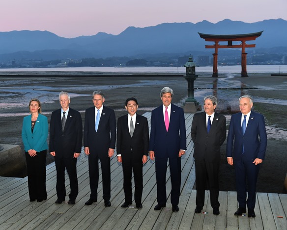 The picture of G7 Foreign ministers; H.E. Mr. John F. Kerry (USA), H.E. Dr. Frank-Walter Steinmeier (Germany), The Rt. Hon. Philip Hammond (UK), H.E. Mr. Paolo Gentiloni (Italy), Hon. Stephane Dion (Canada), H.E. Mr. Jean-Marc Ayrault (France), and H.E. Ms. Federica Mogherini (EU)4