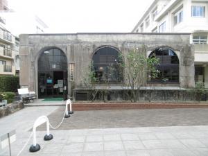 旧本川国民学校校舎