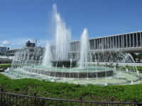 「祈りの泉」（平和記念公園内）の画像