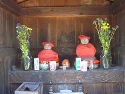 麦田八幡神社のお地蔵さんの画像