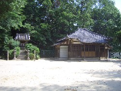 歓喜寺(右)と大年神社