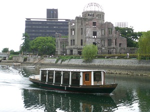 photo of river cruise