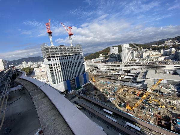 上空からの広島駅南口広場の写真1