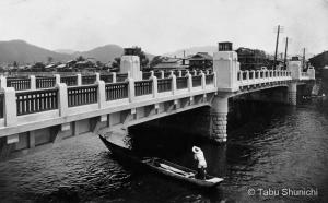 京橋の写真