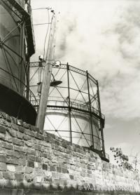 広島瓦斯広島工場　ガスホルダー2基 【写真】　昭和11年（1936年）9月13日　渡辺襄撮影