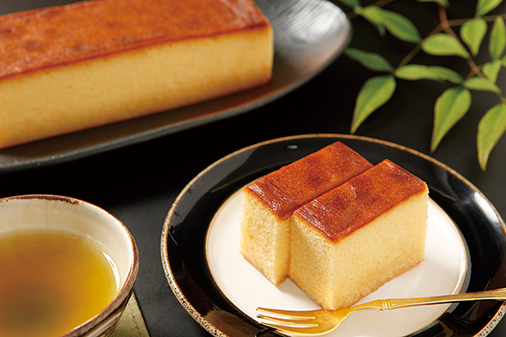 image of Kamotsuru Sake Cake2